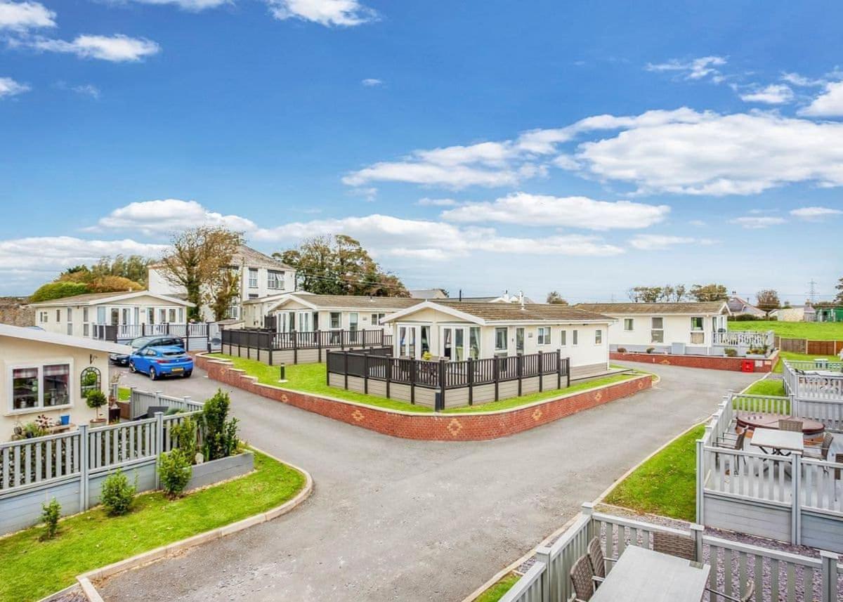 Hotel Bryn Mechell Llanfechell Exterior foto